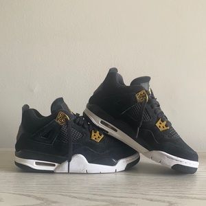 Air Jordan Retro 4 Royalty